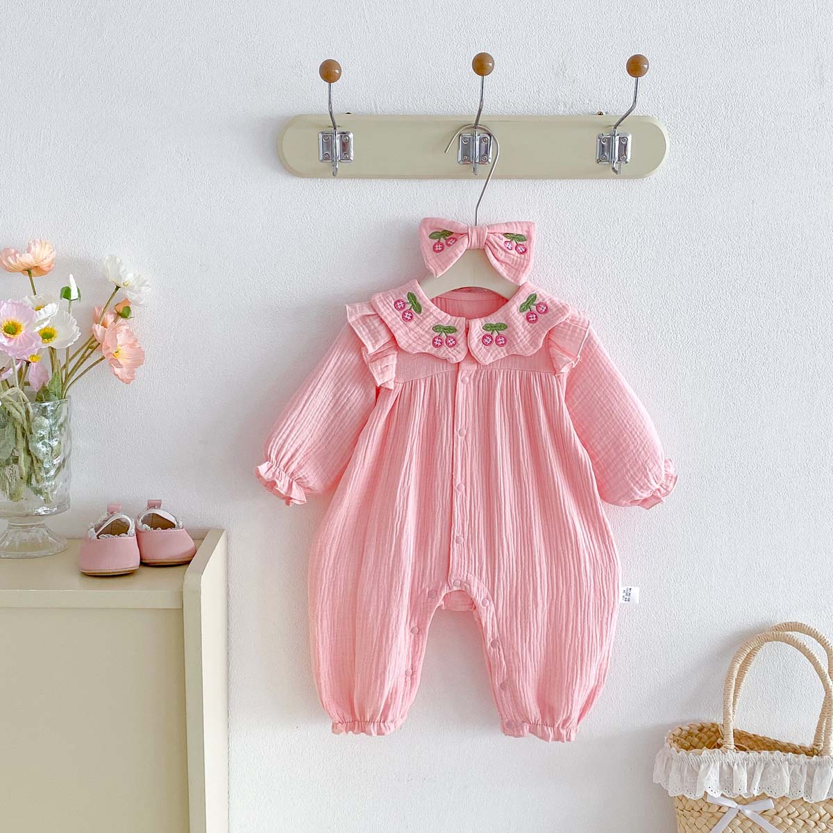 신생아 여아 봄 가을 거즈 롬퍼 매칭 보우 러플 칼라  - Baby Nursery Embroidery 리뷰 및 가격